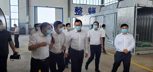 朝陽市委副書記、市長謝衛東蒞臨一諾環保產業園考察并指導工作